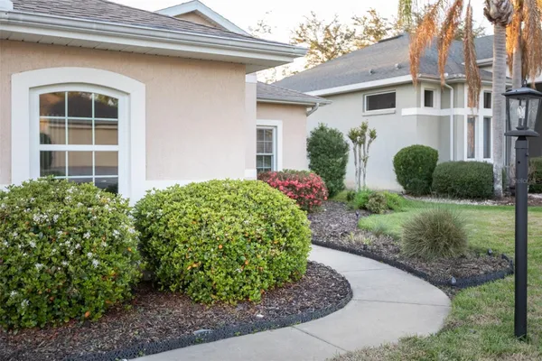 Property Slideshow image 2 of 42 | 20801 queen alexandra dr, Leesburg, FL, 34748