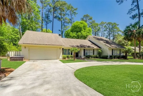 Property Slideshow image 3 of 49 | 2 thibault ln, Savannah, GA, 31411