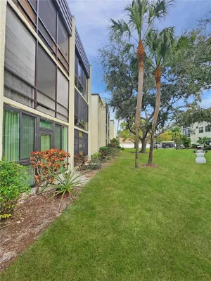 Property Slideshow image 3 of 31 | 14130 rosemary ln apt 6107, Largo, FL, 33774