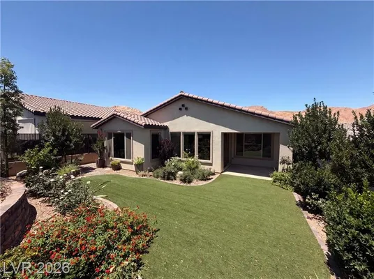 Property Slideshow image 2 of 19 | 38 sun lily ln, Henderson, NV, 89011