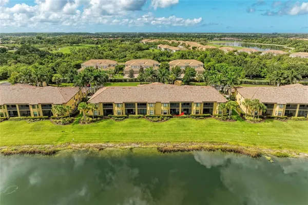 Property Slideshow image 2 of 80 | 7305 river hammock dr 102, Bradenton, FL, 34212