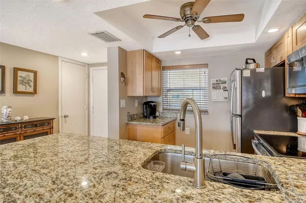 Property Slideshow image 3 of 90 | 1300 n portofino dr apt 305, Sarasota, FL, 34242