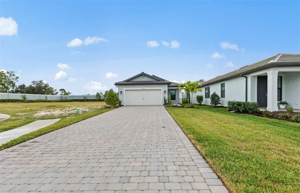 Property Slideshow image 3 of 27 | 4695 blue star ct, North Port, FL, 34289