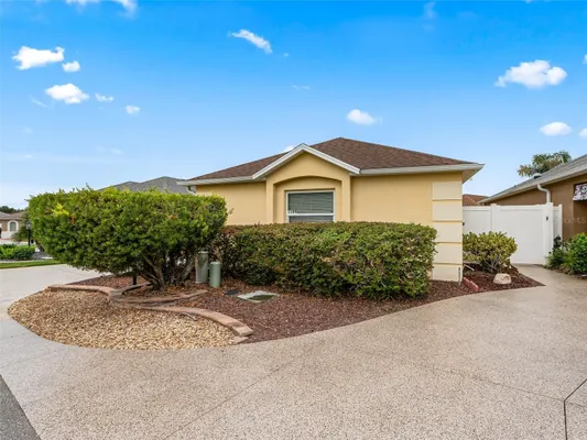 Property Slideshow image 3 of 37 | 1109 tipton ln, The Villages, FL, 32163