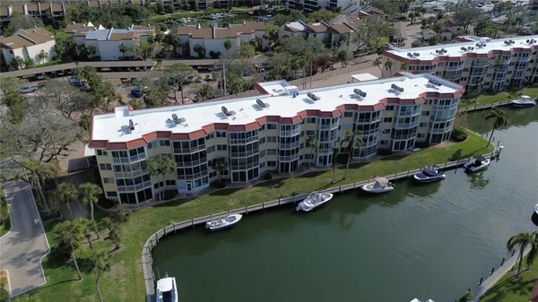 Property Slideshow image 3 of 32 | 1257 s portofino dr apt 208, Sarasota, FL, 34242