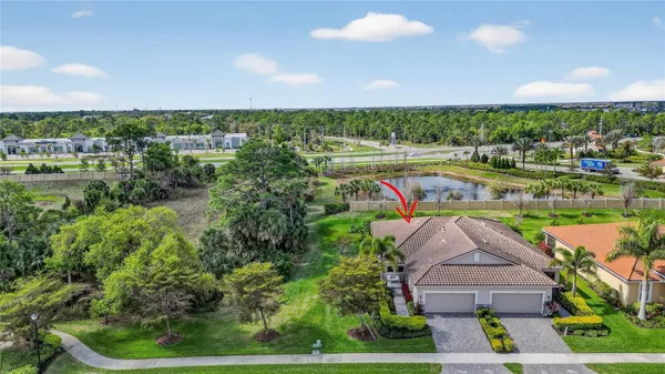 Property Slideshow image 3 of 50 | 11721 renaissance blvd, Venice, FL, 34293