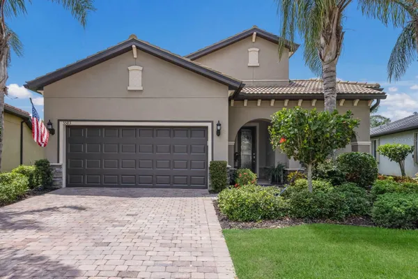Property Slideshow image 2 of 51 | 5583 rain lily ct, Sarasota, FL, 34238