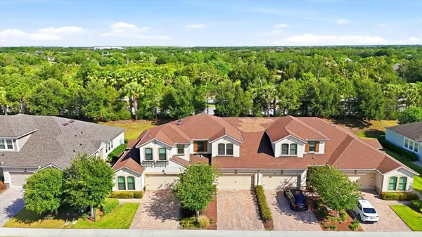 Property Slideshow image 2 of 59 | 11623 meadowgate pl, Bradenton, FL, 34211