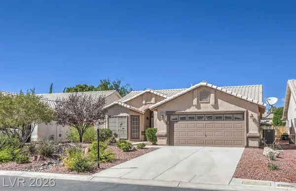 Property Slideshow image 3 of 68 | 5433 honey mesquite ln, Las Vegas, NV, 89130