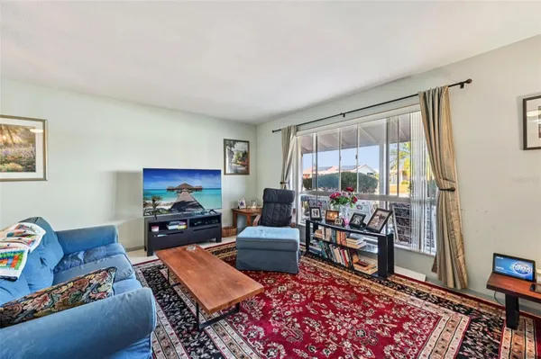 Property Slideshow image 3 of 48 | 722 tam o shanter ave, Sun City Center, FL, 33573