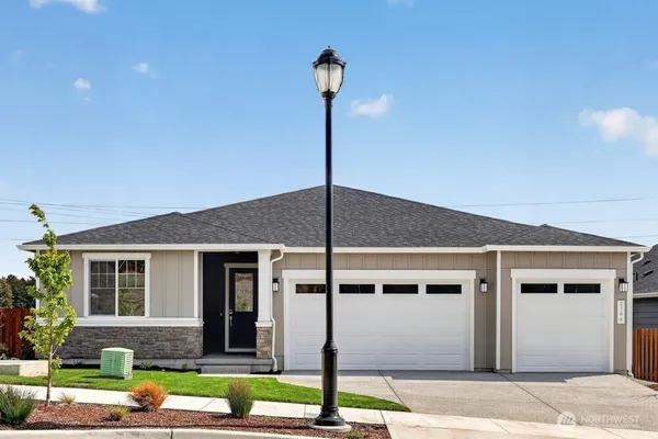 Property Slideshow image 2 of 22 | 2704 bowthorpe st, Lacey, WA, 98513