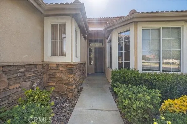 Property Slideshow image 3 of 43 | 29303 hidden lake dr, Menifee, CA, 92584