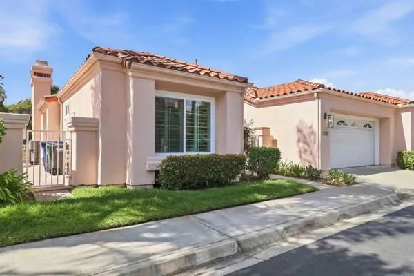 Property Slideshow image 3 of 54 | 1260 via portofino, San Marcos, CA, 92078