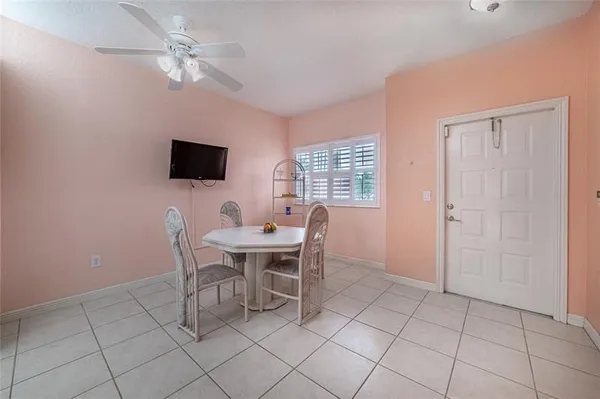 Property Slideshow image 3 of 39 | 7739 southampton ter 202, Tamarac, FL, 33321