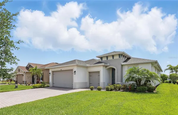 Property Slideshow image 2 of 37 | 142 olympus way, Kissimmee, FL, 34759