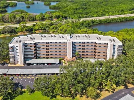 Property Slideshow image 3 of 47 | 8186 terrace garden dr n unit 401, Saint Petersburg, FL, 33709