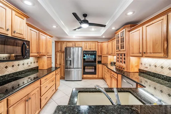 Property Slideshow image 3 of 99 | 10133 collar dr, San Antonio, FL, 33576