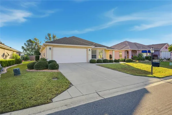 Property Slideshow image 2 of 28 | 9175 se 118th loop, Summerfield, FL, 34491