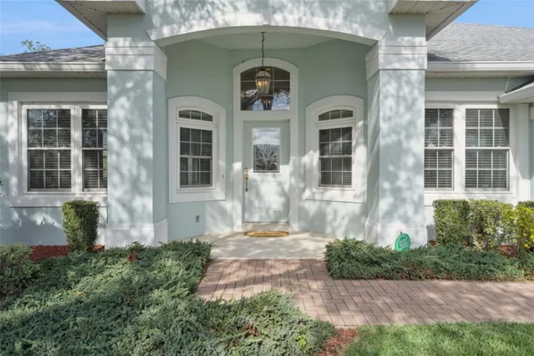 Property Slideshow image 2 of 54 | 2925 dayton dr, Winter Haven, FL, 33884