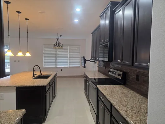 Property Slideshow image 2 of 47 | 356 bella cortina dr, Poinciana, FL, 34759