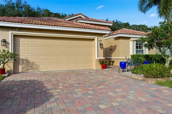 Property Slideshow image 3 of 64 | 6755 viale elizabeth, Delray Beach, FL, 33446