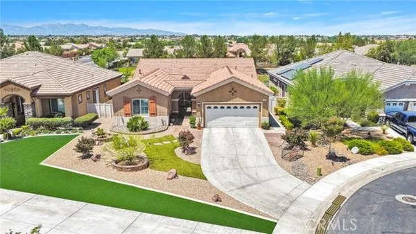 Property Slideshow image 3 of 49 | 10402 nobleton rd, Apple Valley, CA, 92308