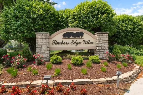 Property Slideshow image 2 of 28 | 1959 timberview dr, Joliet, IL, 60431