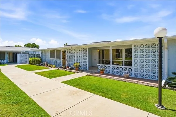Property Slideshow image 3 of 31 | 13140 del monte dr 52j/m16, Seal Beach, CA, 90740