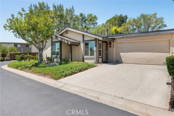 Property Slideshow image 3 of 31 | 1400 market st, Vista, CA, 92084