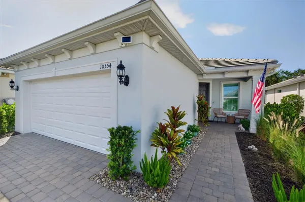 Property Slideshow image 3 of 100 | 10354 abaco falls dr, Englewood, FL, 34223