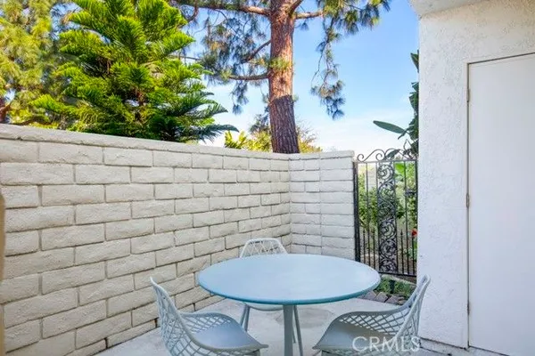 Property Slideshow image 3 of 23 | 2179 via puerta, Laguna Woods, CA, 92637