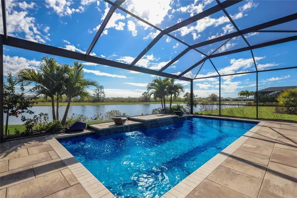 Property Slideshow image 3 of 87 | 17615 savory mist cir, Bradenton, FL, 34211