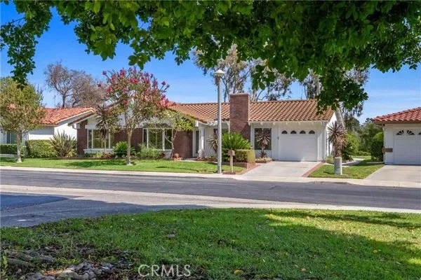 Property Slideshow image 2 of 55 | 28162 via cernuda, Mission Viejo, CA, 92692