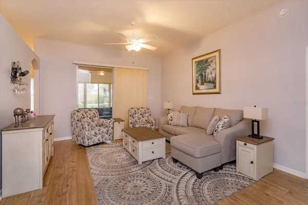 Property Slideshow image 2 of 30 | 5036 sawgrass lake cir, Leesburg, FL, 34748