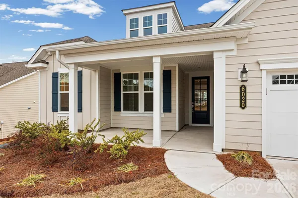 Property Slideshow image 2 of 44 | 6020 gray shadow ct, York, SC, 29745