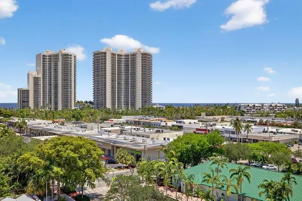 Property Slideshow image 3 of 35 | 3233 ne 34th st apt 814, Fort Lauderdale, FL, 33308