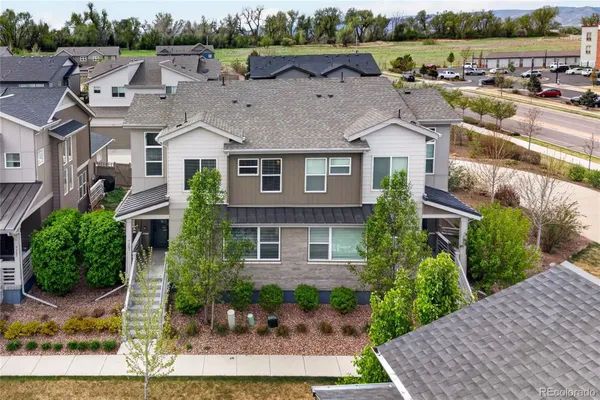 Property Slideshow image 2 of 43 | 7287 w adriatic cir, Lakewood, CO, 80227