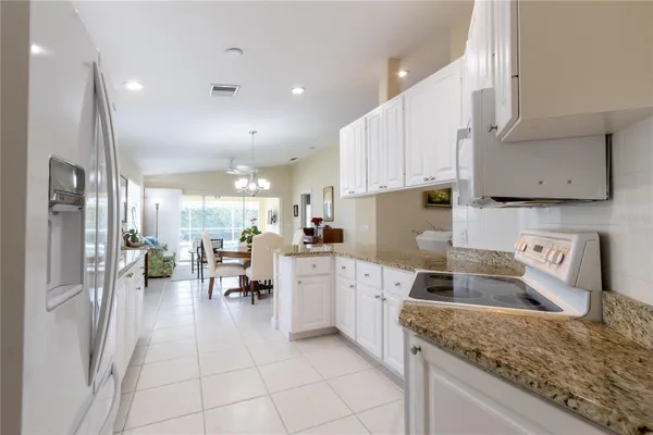 Property Slideshow image 3 of 54 | 8876 estepona ct, Sarasota, FL, 34238