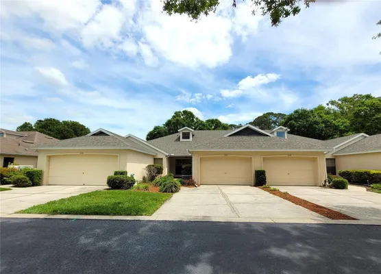 Property Slideshow image 2 of 63 | 432 baytree blvd, Tavares, FL, 32778