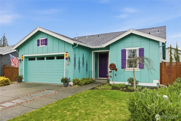 Property Slideshow image 2 of 29 | 18725 145th st, Bonney Lake, WA, 98391