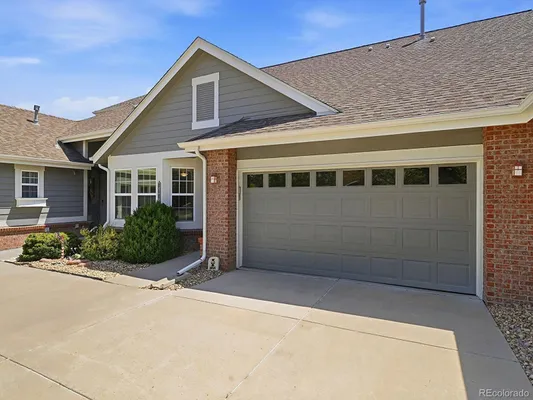 Property Slideshow image 3 of 25 | 8176 s winnipeg ct, Aurora, CO, 80016