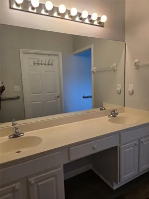 Property Slideshow image 2 of 10 | 307 heron point way, Deland, FL, 32724