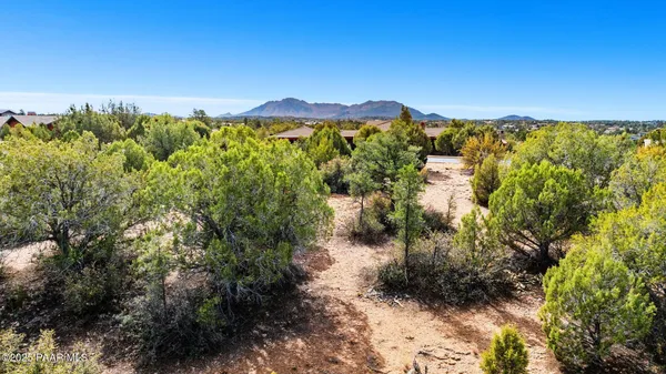 Property Slideshow image 3 of 32 | 14510 n pauls spur dr, Prescott, AZ, 86305