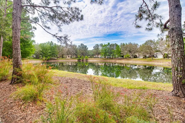 Property Slideshow image 3 of 46 | 1018 heron point cir, Deland, FL, 32724