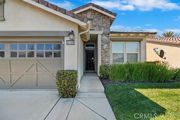 Property Slideshow image 3 of 25 | 24185 watercress dr, Corona, CA, 92883