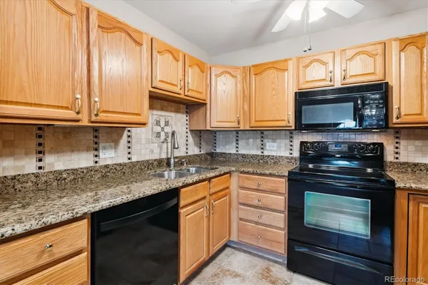 Property Slideshow image 2 of 34 | 585 s alton way apt 4d, Denver, CO, 80247