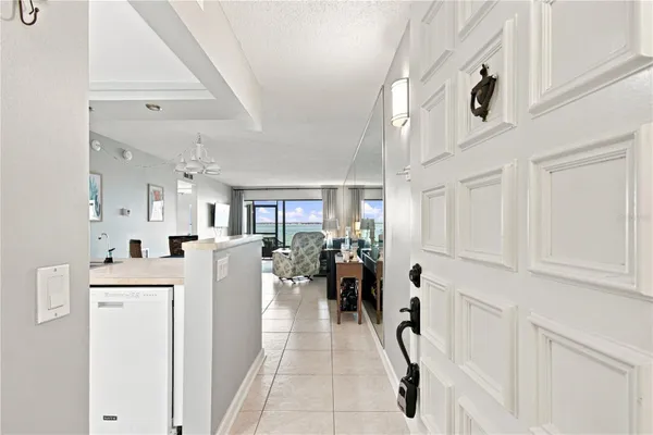 Property Slideshow image 3 of 39 | 6177 sun blvd 109, St Petersburg, FL, 33715