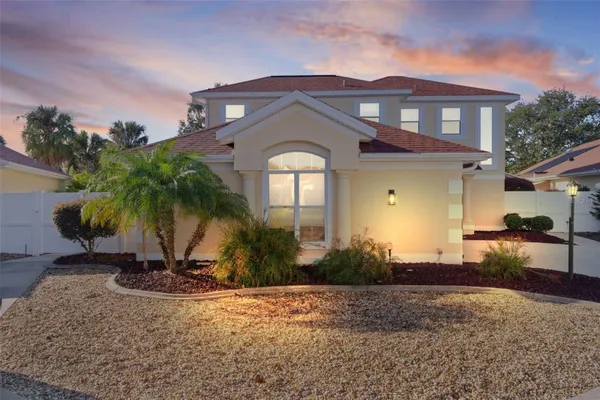 Property Slideshow image 2 of 59 | 1818 puerto bello dr, Lady Lake, FL, 32159