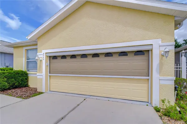 Property Slideshow image 3 of 33 | 8049 sanguinelli rd, Land O Lakes, FL, 34637