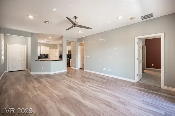 Property Slideshow image 3 of 43 | 2545 divine sky dr, Henderson, NV, 89044